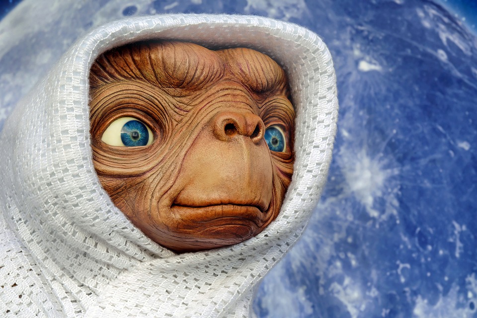 E.T. The Extra – Terrestrial – S:t Eriks katolska skola